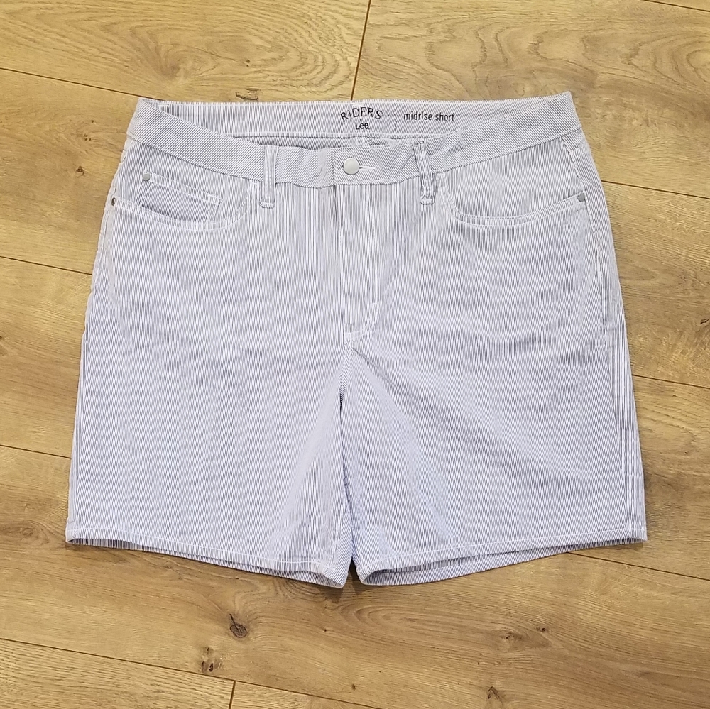 Riders by Lee Mid Rise Denim Shorts {size 16} NWOT
